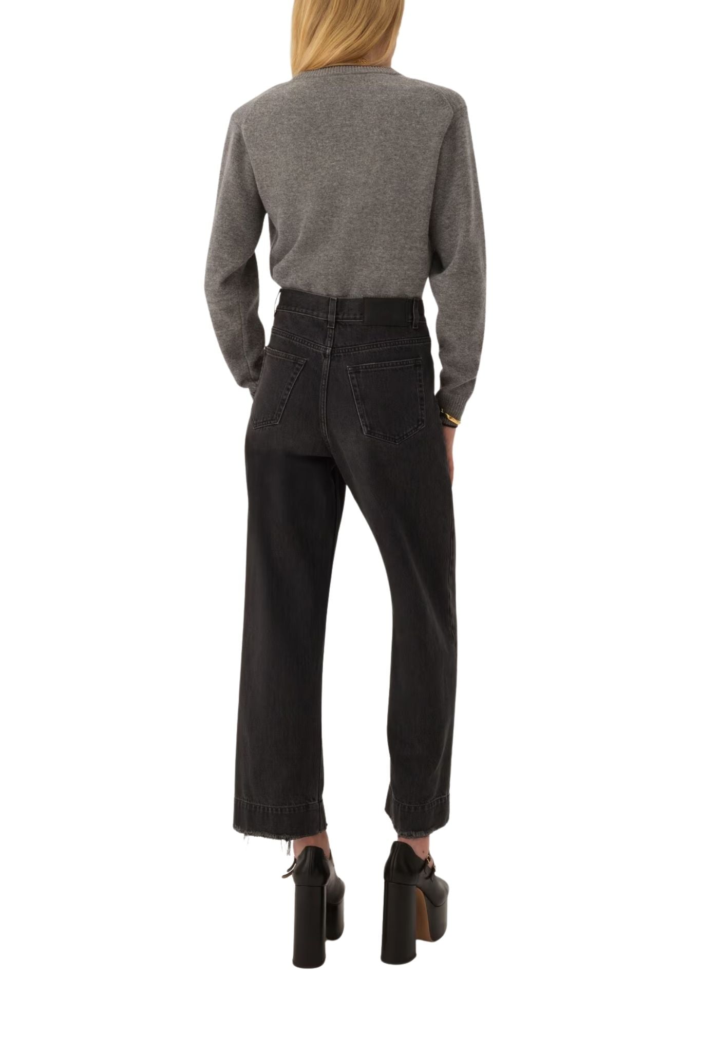 Chloe MC08 Fitted Logo Cardigan in a Wool & Cashmere Knit - Vermillion