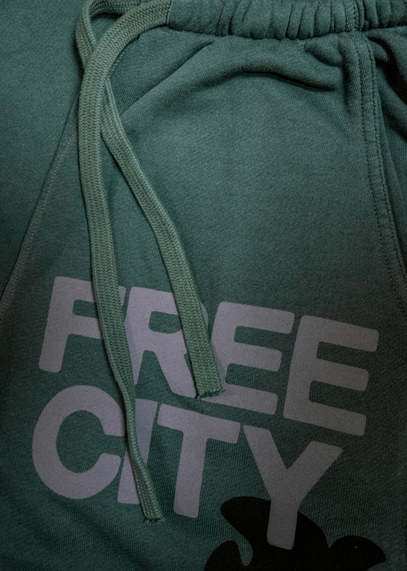 Free City Superfluff Pocket Lux Sweat - Vermillion