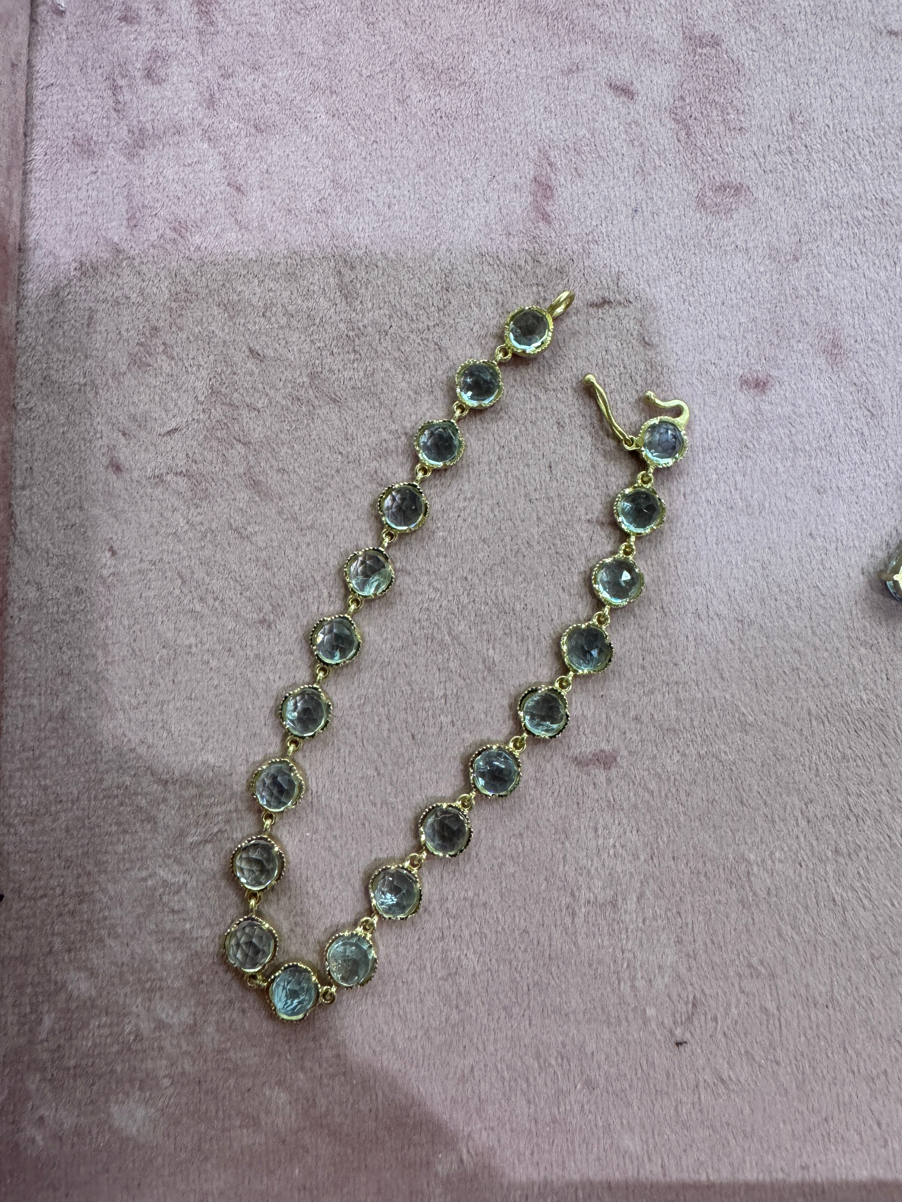 Irene Neuwirth Classic 18k Yellow Gold 7" Bracelet w/ Rose Cut Fine Aquamarine - Vermillion