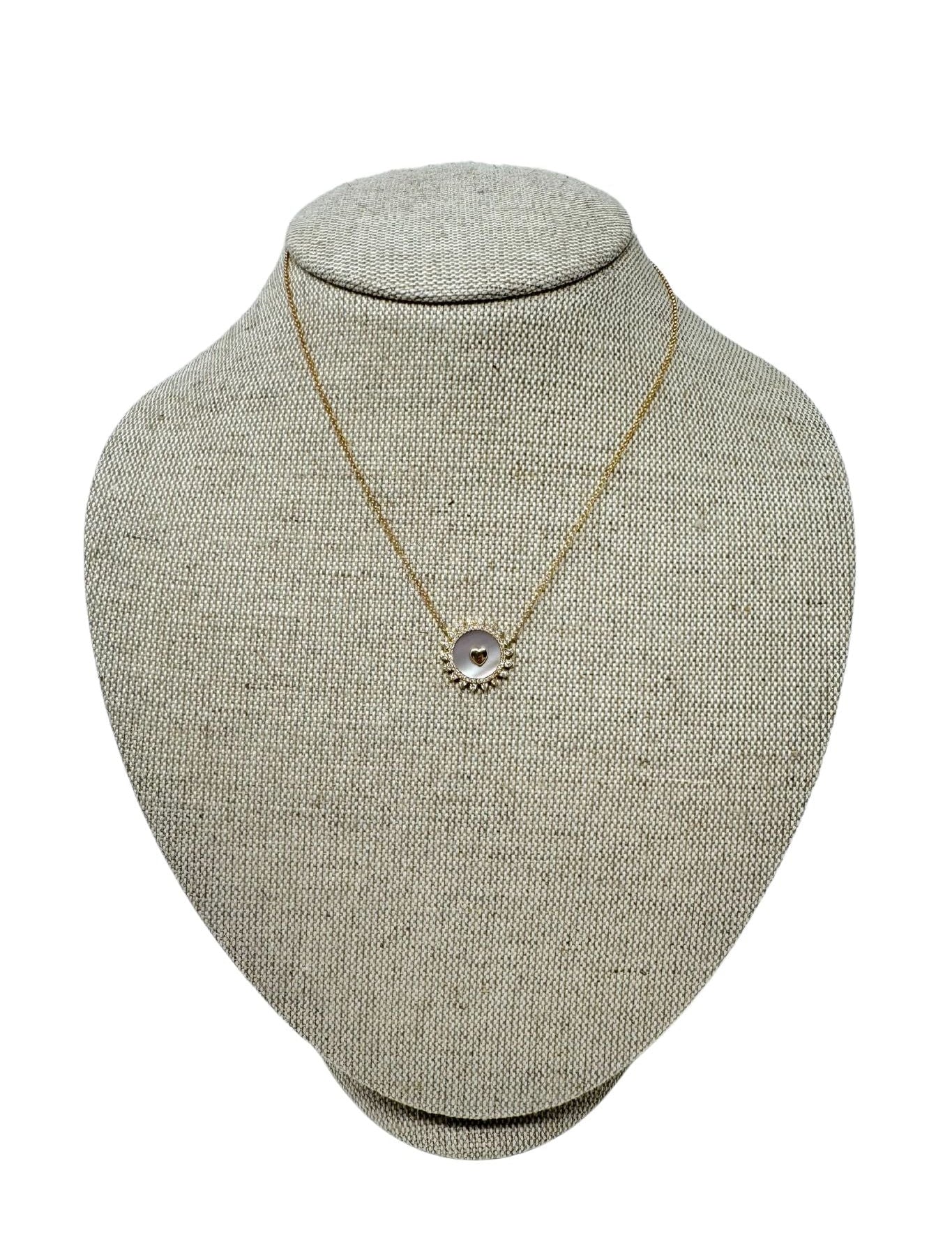 Jen Collection 14k Yellow Gold Diamond and Pearl Cameo with Heart Center Necklace - Vermillion