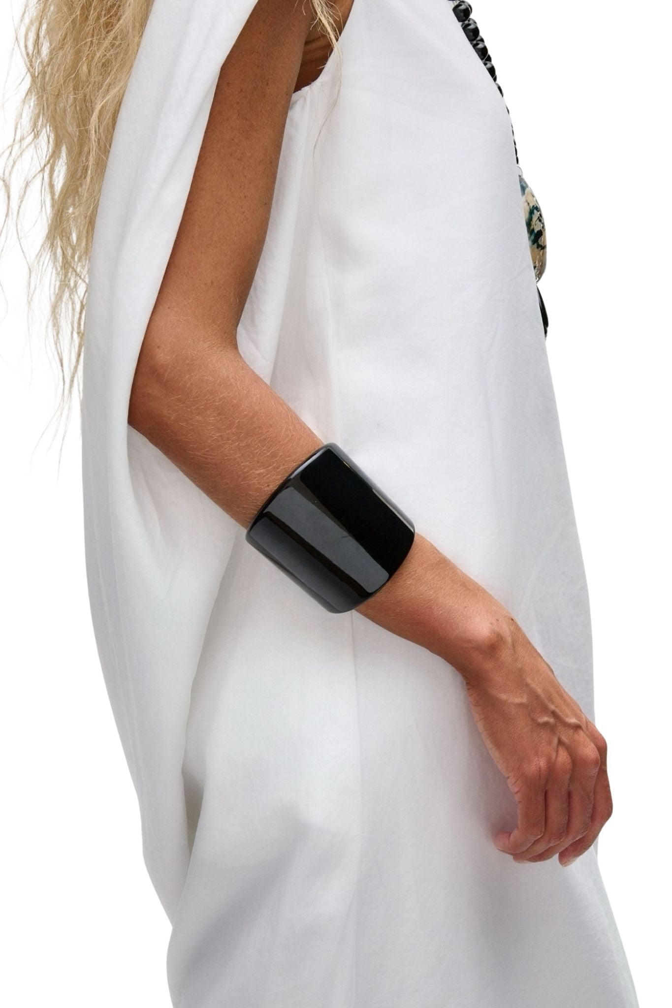Julietta Elsa Cuff - Vermillion