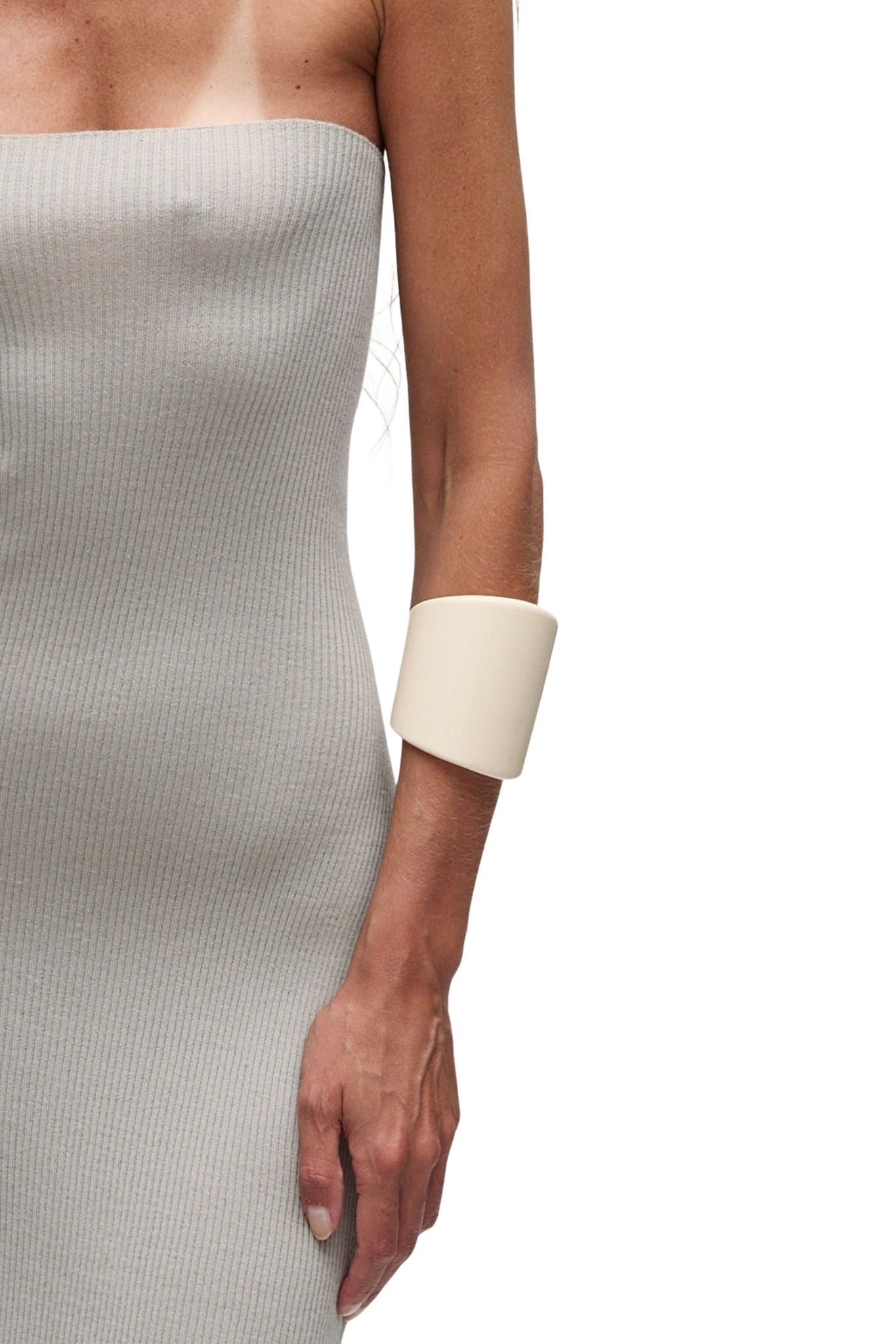 Julietta Elsa Cuff - Vermillion