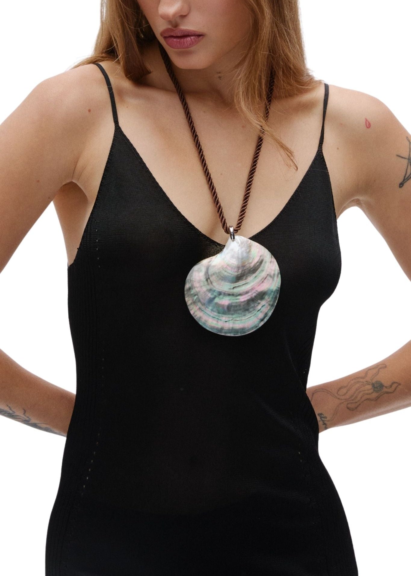 Julietta Shell Necklace - Vermillion