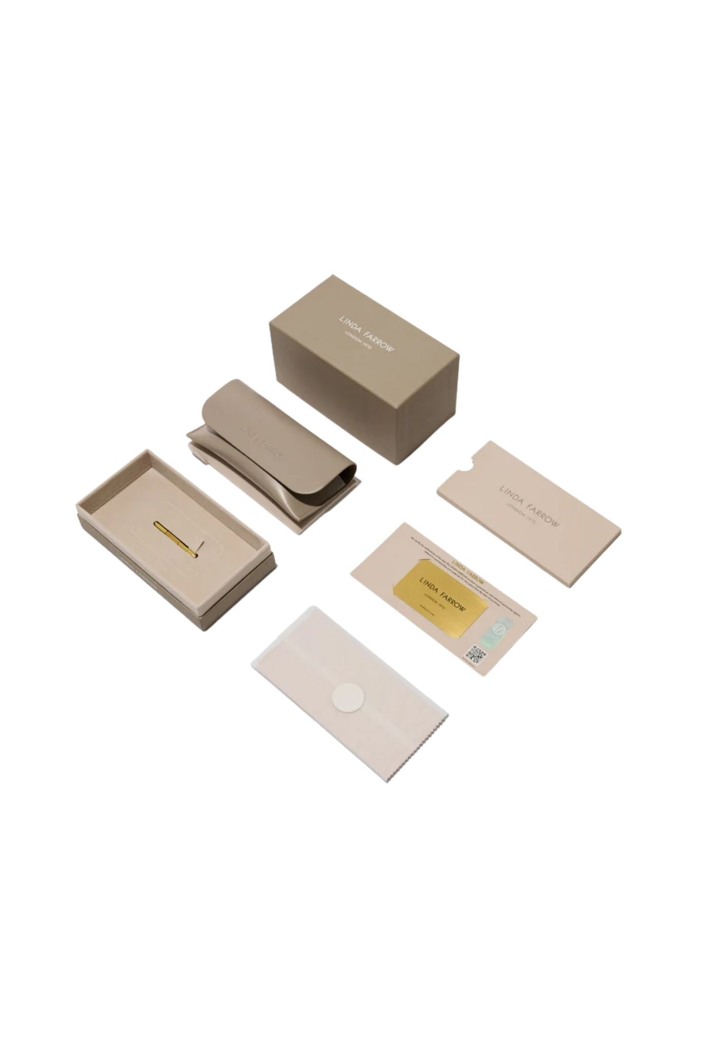 Linda Farrow Quynh - Vermillion