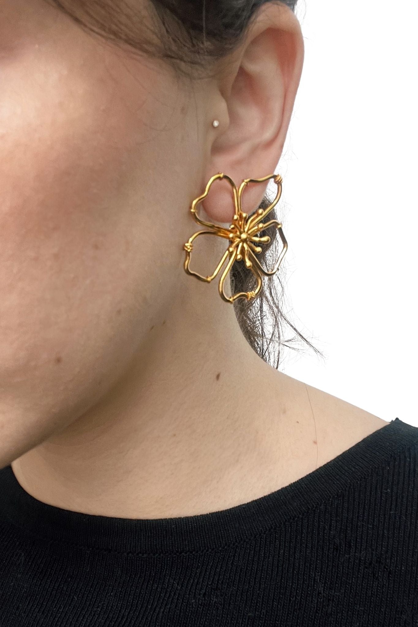 Sara y Flora Aurora Midi Countour Studs - Vermillion