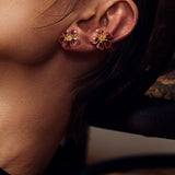 Sara y Flora Aurora Mini Earcuff - Vermillion