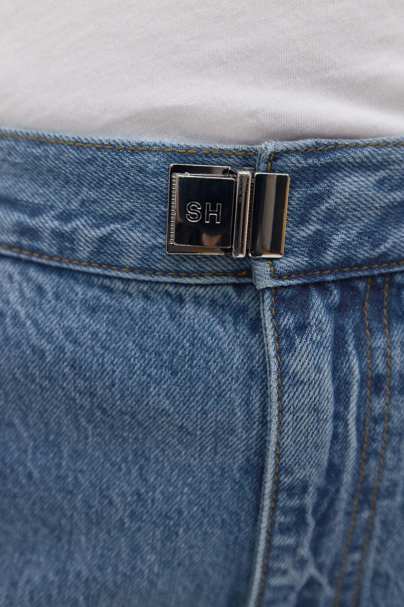 Still Here Buckle Jean in Classic Blue - Vermillion