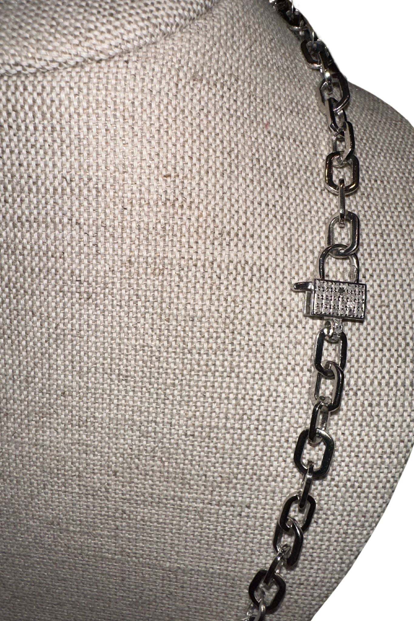 The Woods 22" Silver Link Chain with Lock Clasp - Vermillion