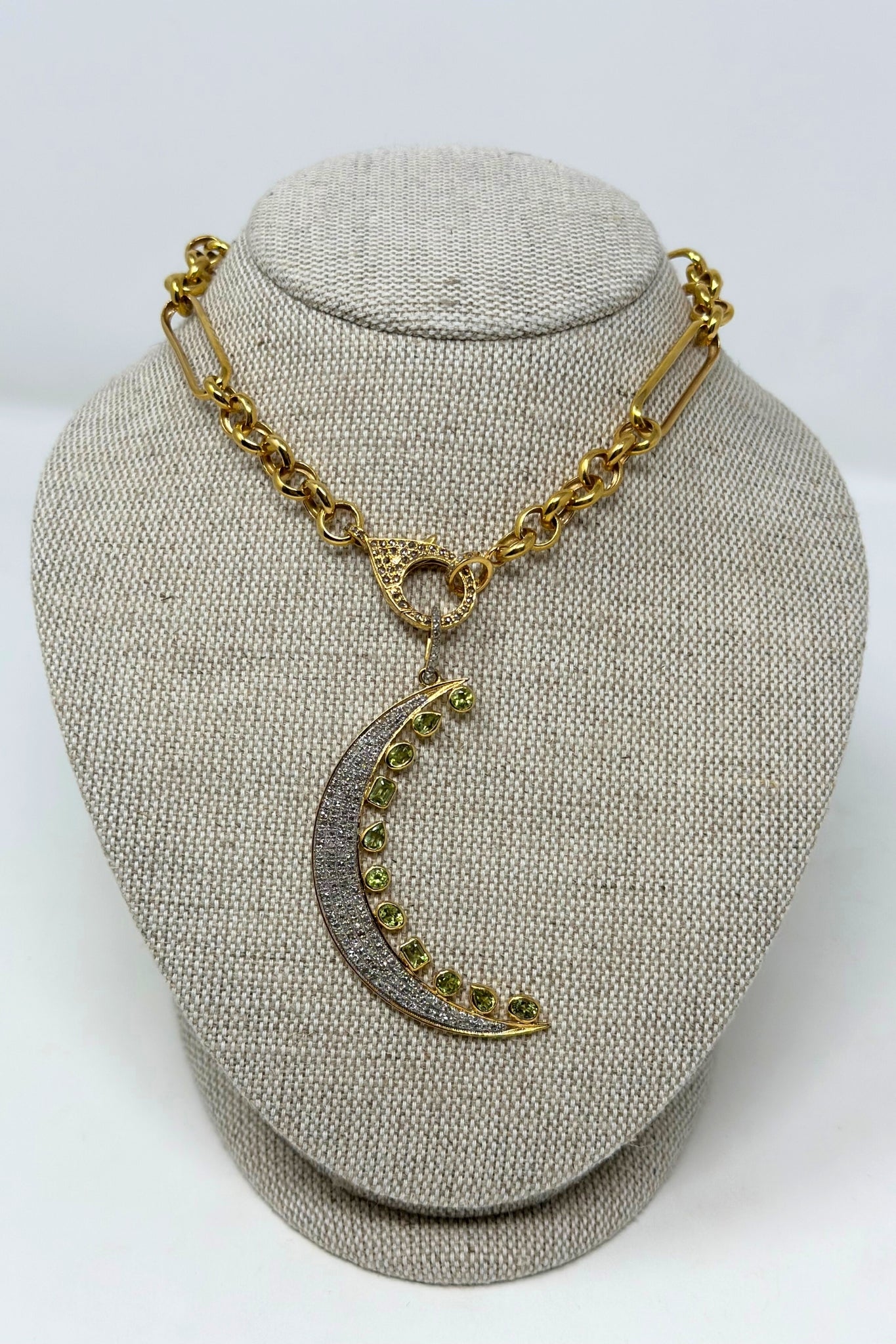 The Woods Large Pave and Peridot Moon Pendant - Vermillion