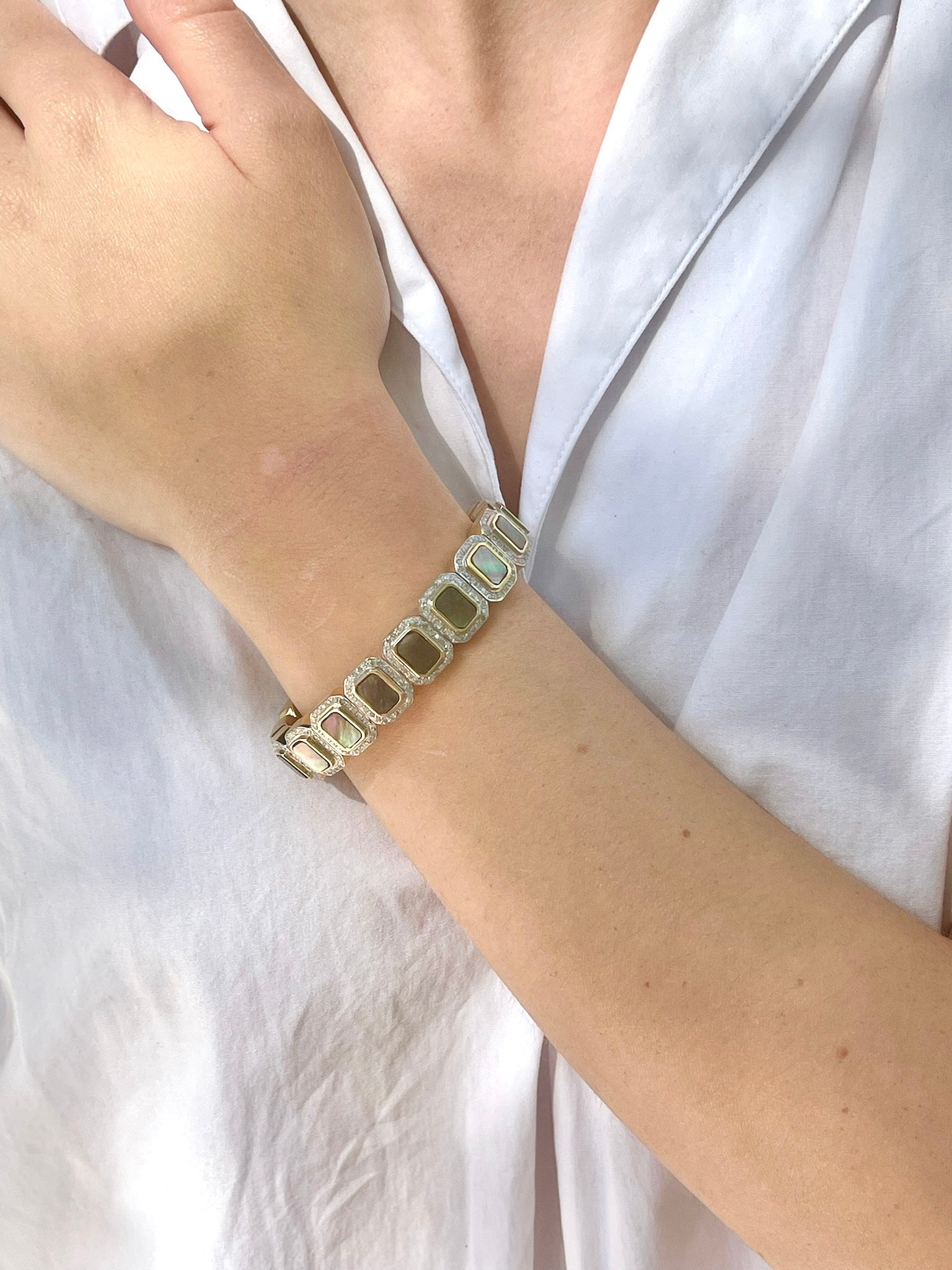 The Woods Mother of Pearl Cuff Bracelet V1027 - Vermillion