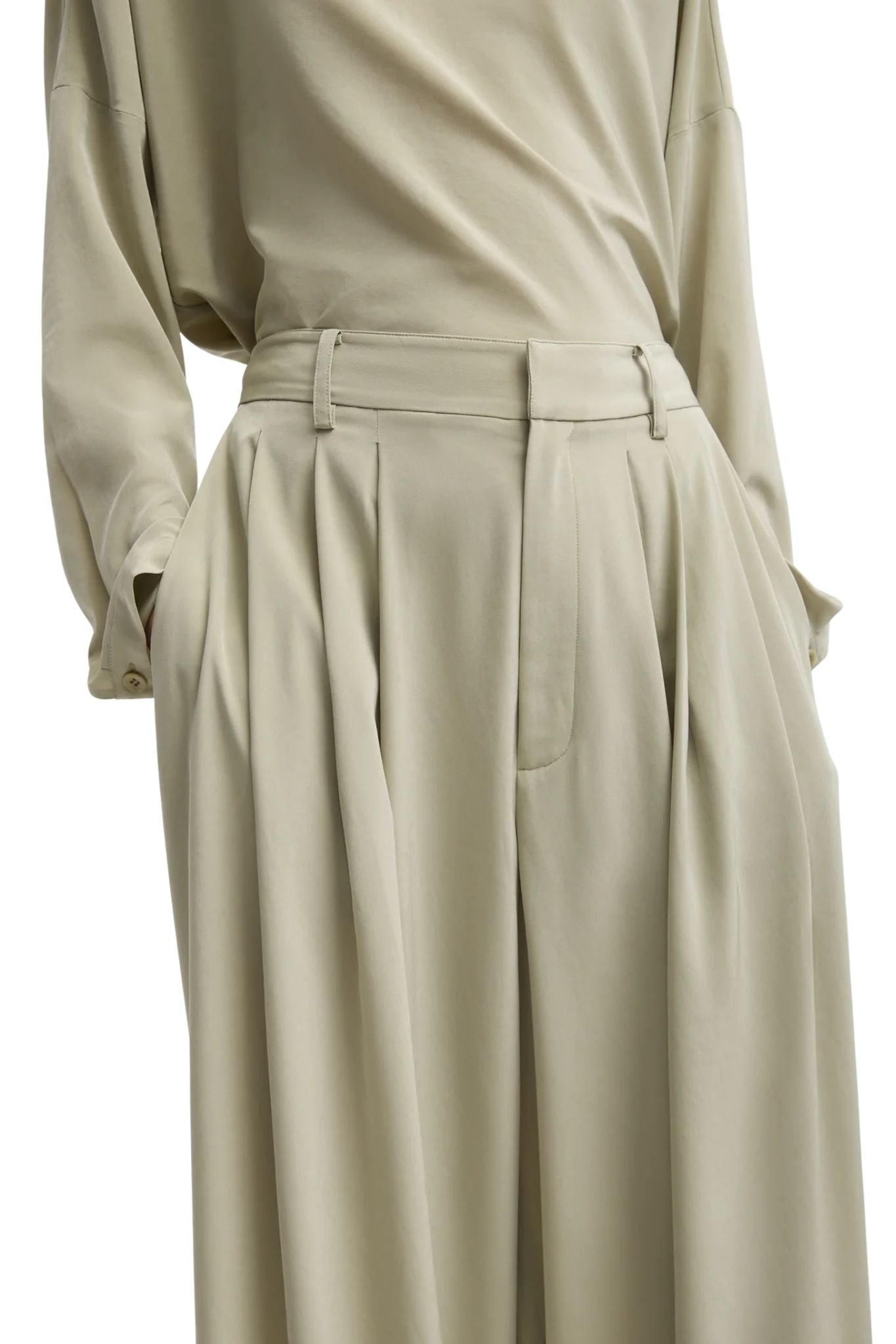 Tibi Relaxed Suiting Triple Pleat Pant - Vermillion