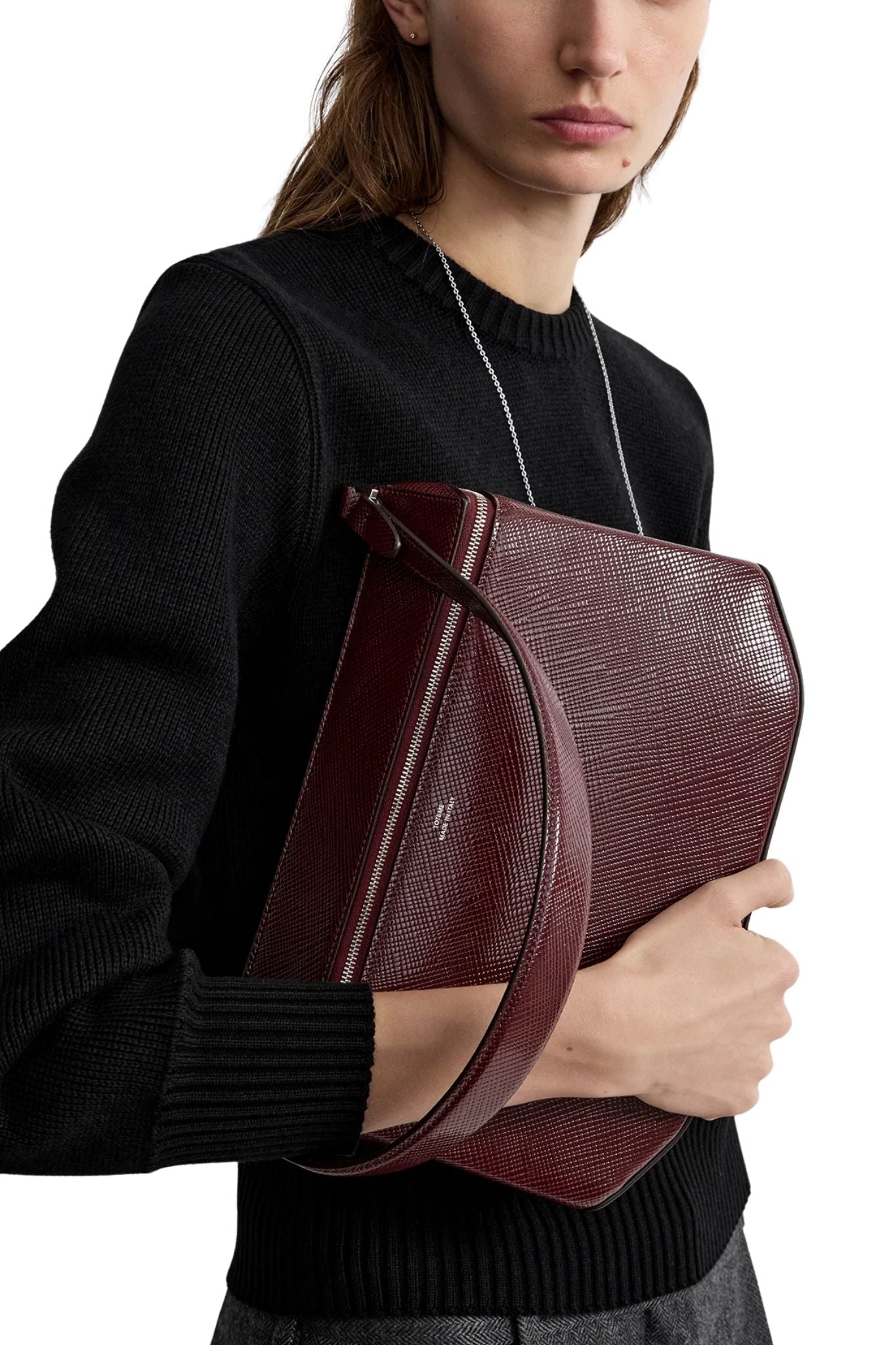 Toteme Clip Palmetto Patent Shoulder Bag - Vermillion