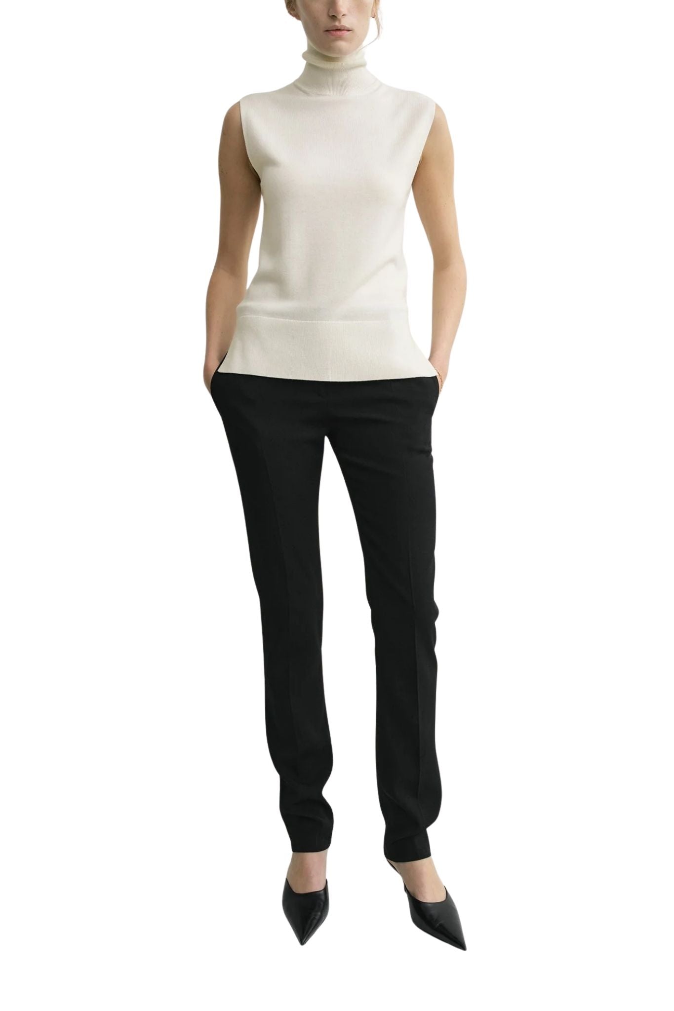 Toteme Sleeveless Fine Turtleneck - Vermillion