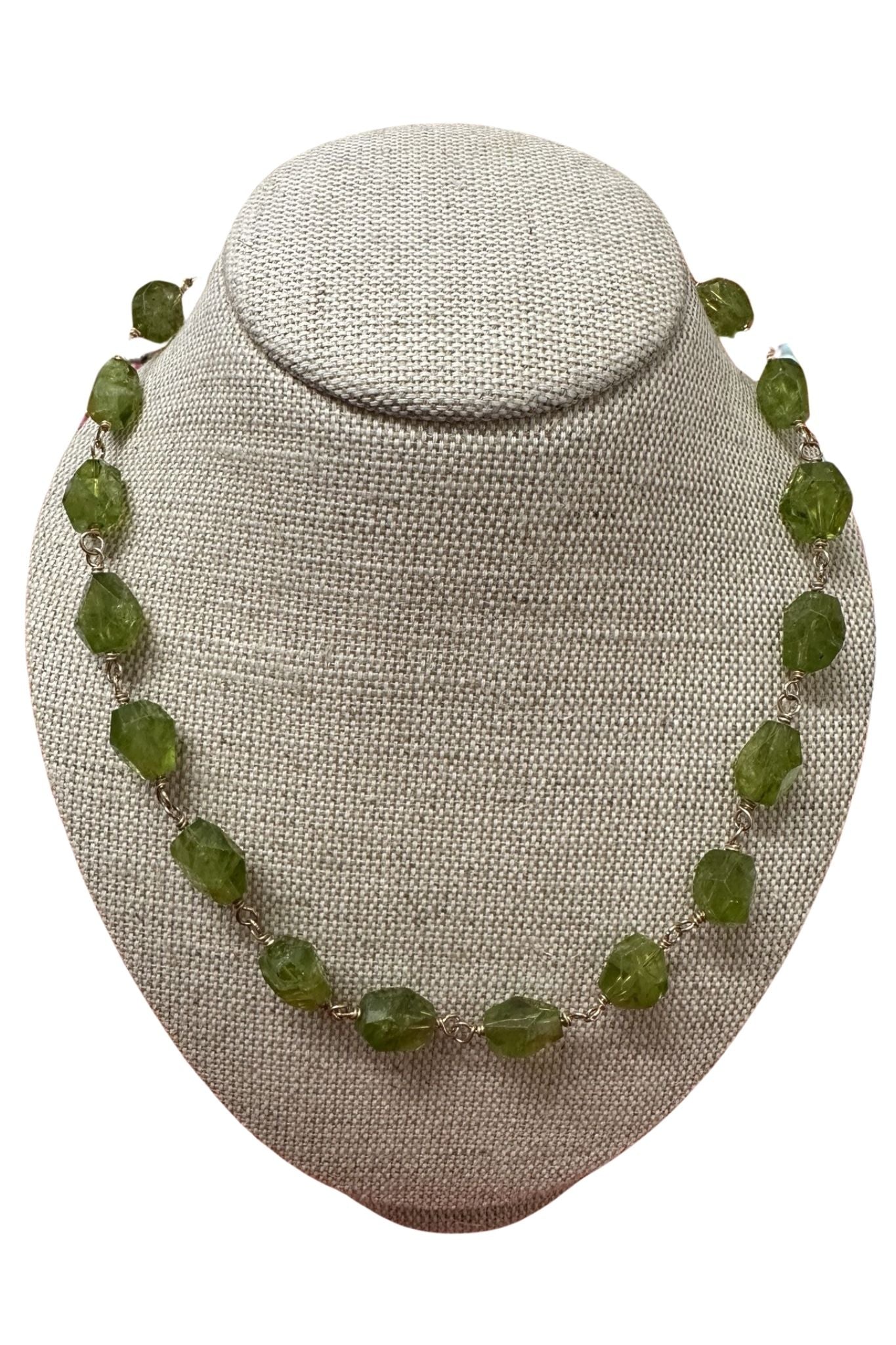 V11344 The Woods TS Peridot Necklace - Vermillion