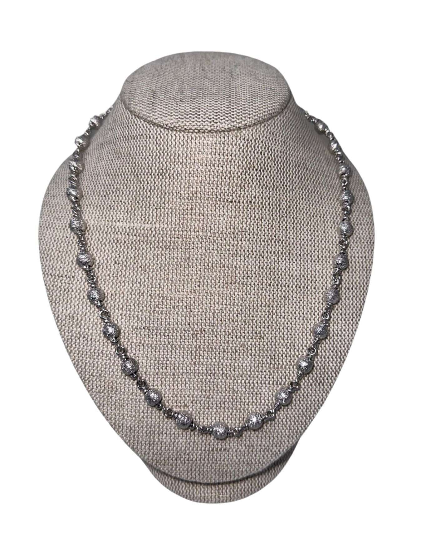 V11384 The Woods TS Silver Ball Necklace - Vermillion