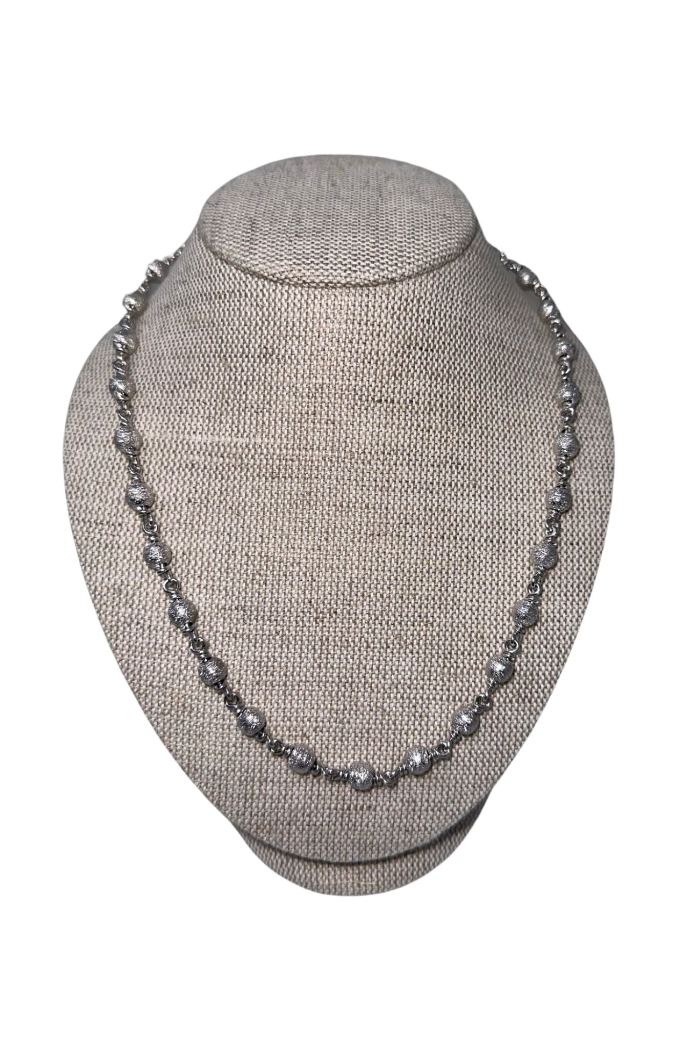 V11384 The Woods TS Silver Ball Necklace - Vermillion