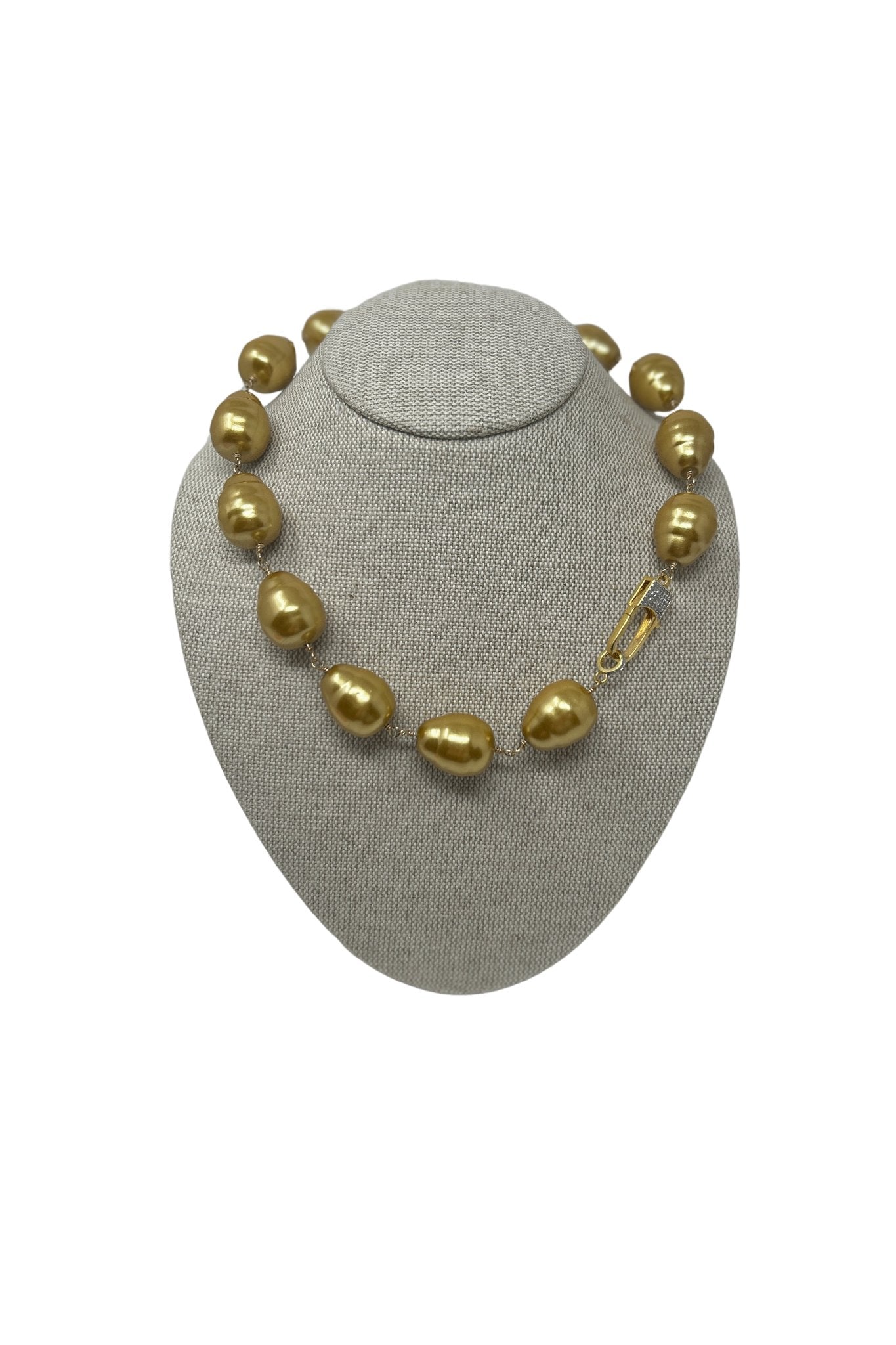 V585 The Woods Short Gold Pearl and Brass Necklace - Vermillion